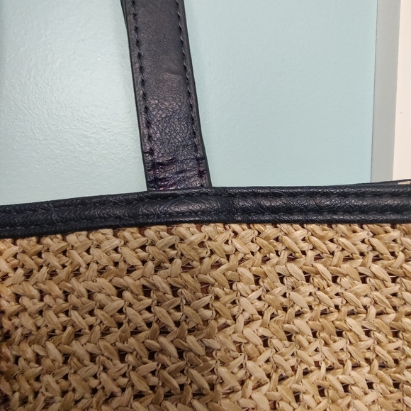 Bueno Straw Purse With Blue Accents - Picture 7 of 7